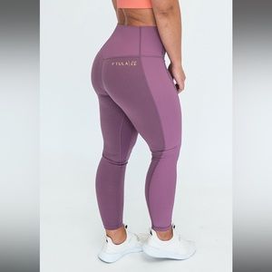 Ptula x HB Leggings